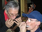 Dolo aj na stne harmoniky